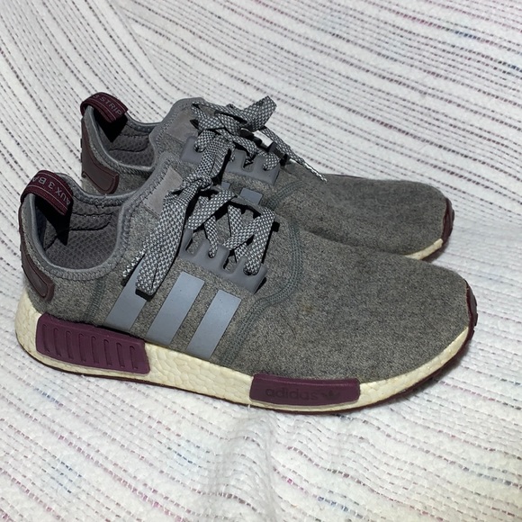 Adidas NMD R1 Eladó - Fekete Férfi Cipő